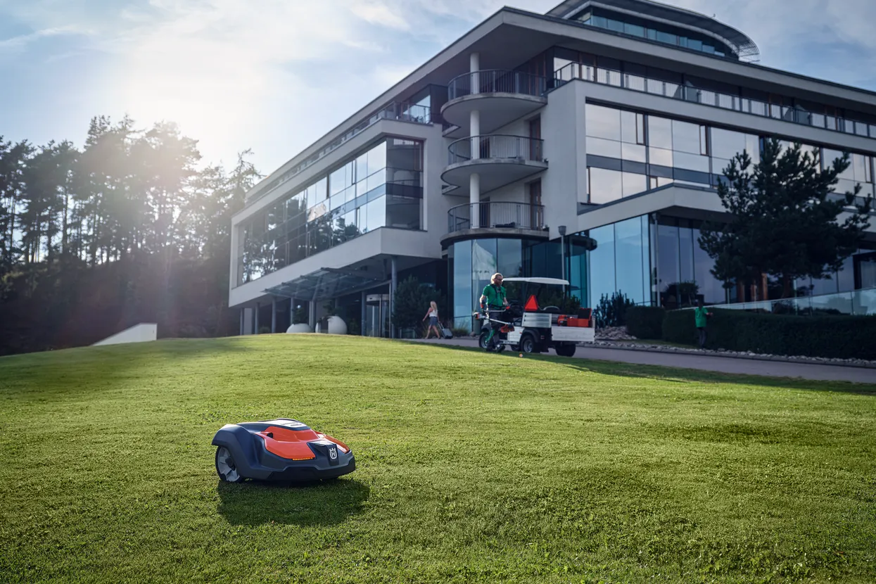Husqvarna Automower® 550 EPOS®